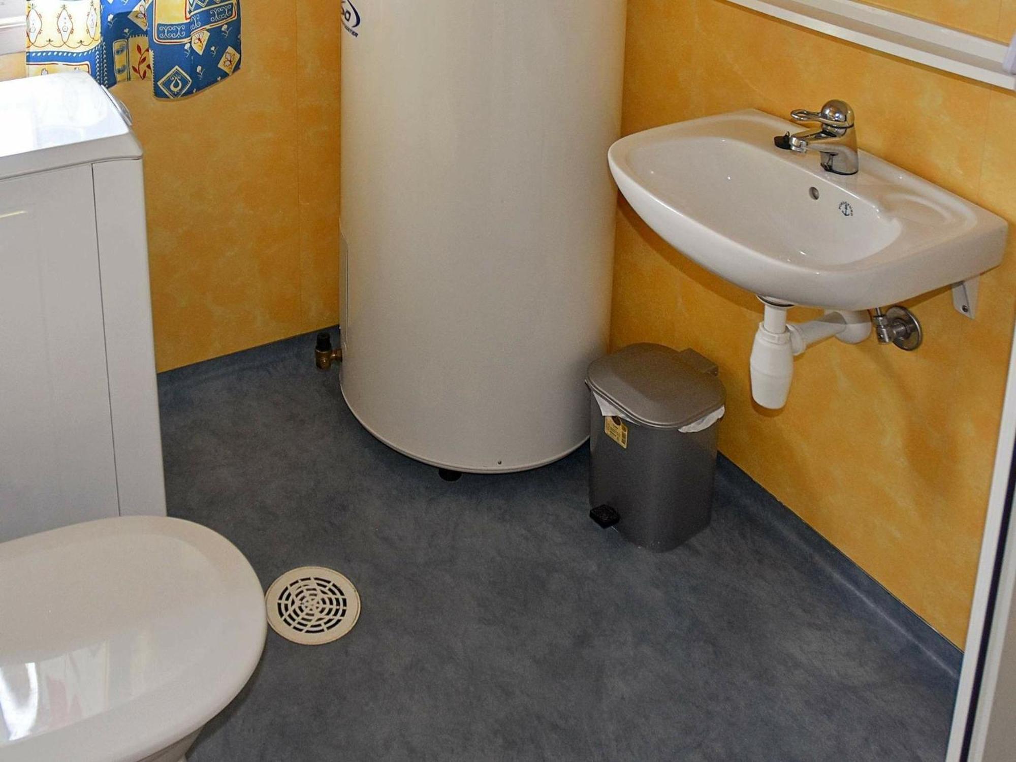 Three-Bedroom Holiday Home In Utvik 1 Reed Bilik gambar