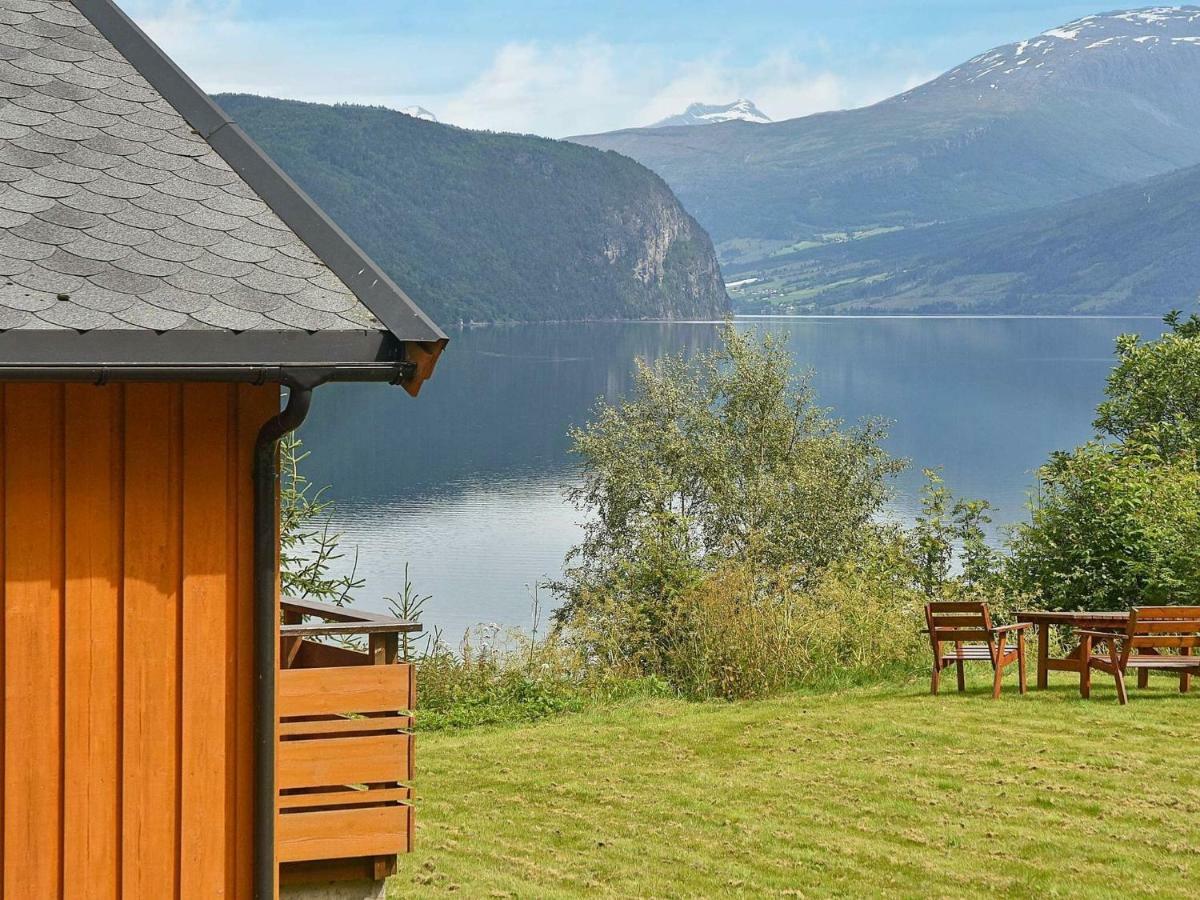 Three-Bedroom Holiday Home In Utvik 1 Reed Luaran gambar